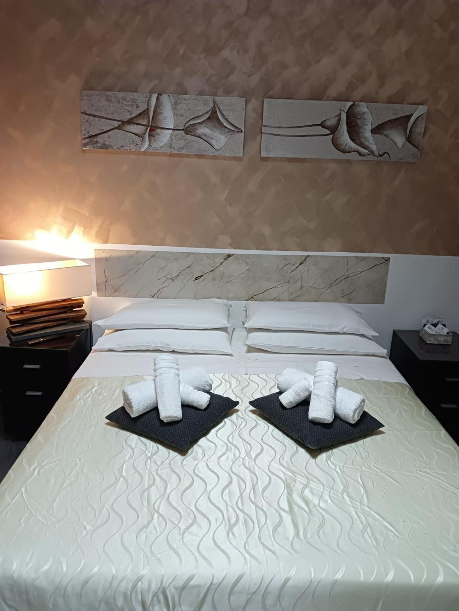 Bed and Breakfast Casa Al Porto Порто-Торрес Екстер'єр фото